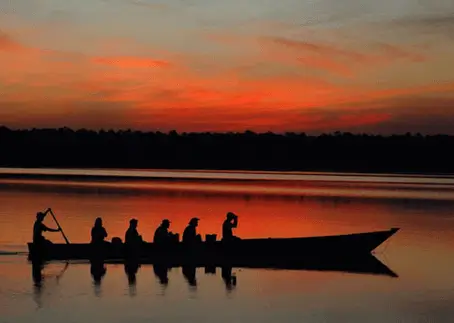 金刚鹦鹉粘土舔 Chuncho 3 天 2 夜之旅